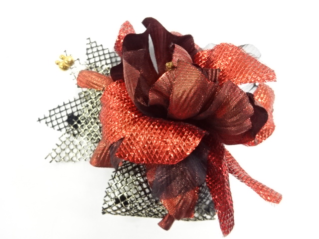 JAPANESE KIMONO / VINTAGE FLOWER CORSAGE